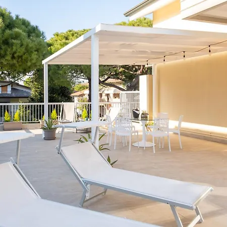 Terrace -m3 Apartment